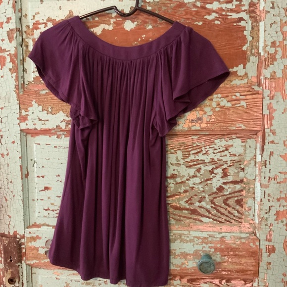 ✨Beautiful Deep Plum Flowy Fossil Top NWOT 🖤 - Picture 2 of 2